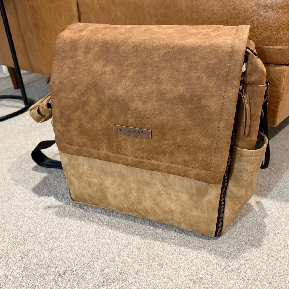 Petunia Pickle Bottom Diaper Bag Like New BNWOT 10/10